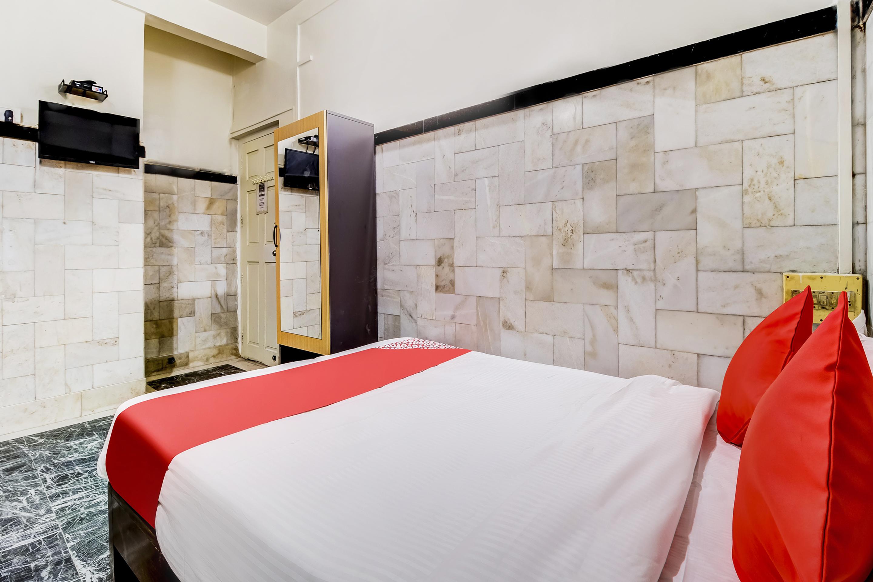 Super Oyo Hotel Dreamland Bombay Exterior foto